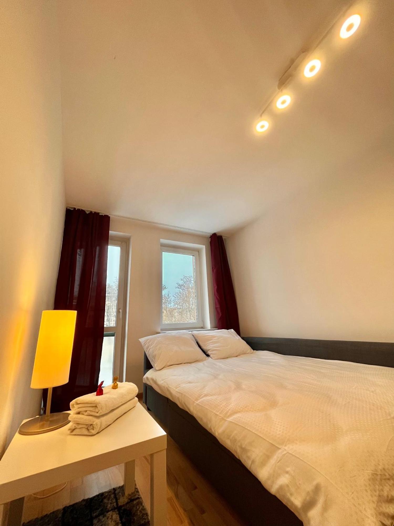 Bema Guest House - City Centre Breslavia Esterno foto